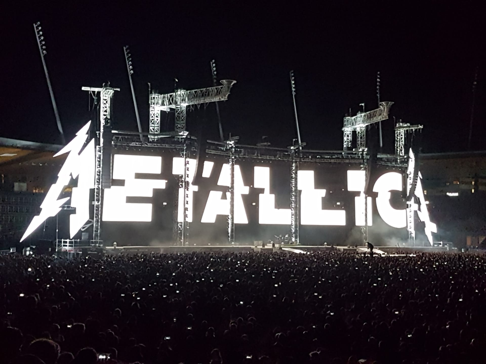 Metallica's WorldWired Tour for all the senses Kekoas Korner